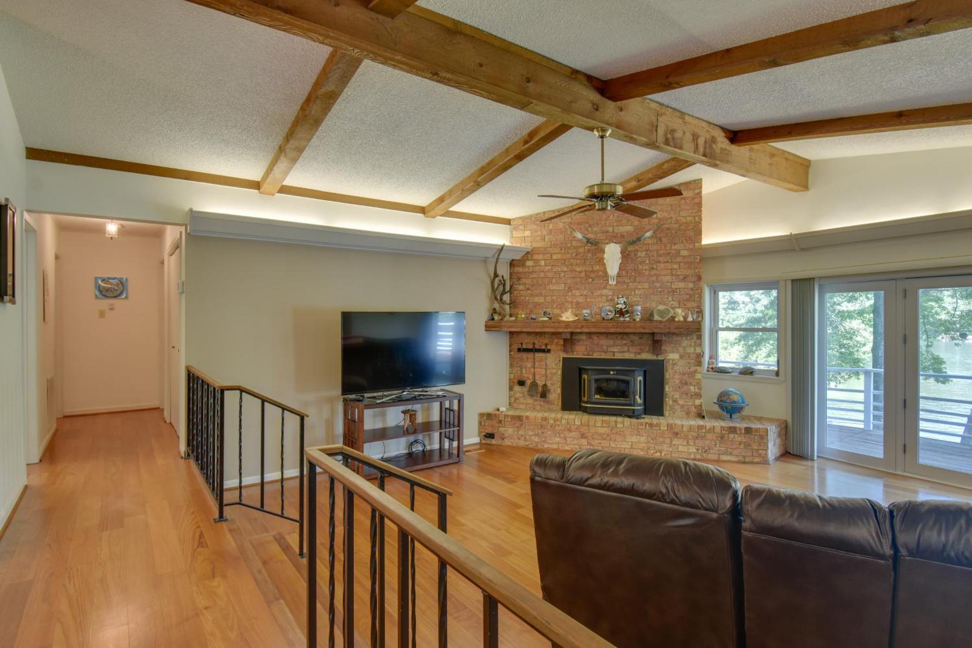 Lakefront Retreat With Deck, Dock And Resort Amenities Hot Springs Luaran gambar